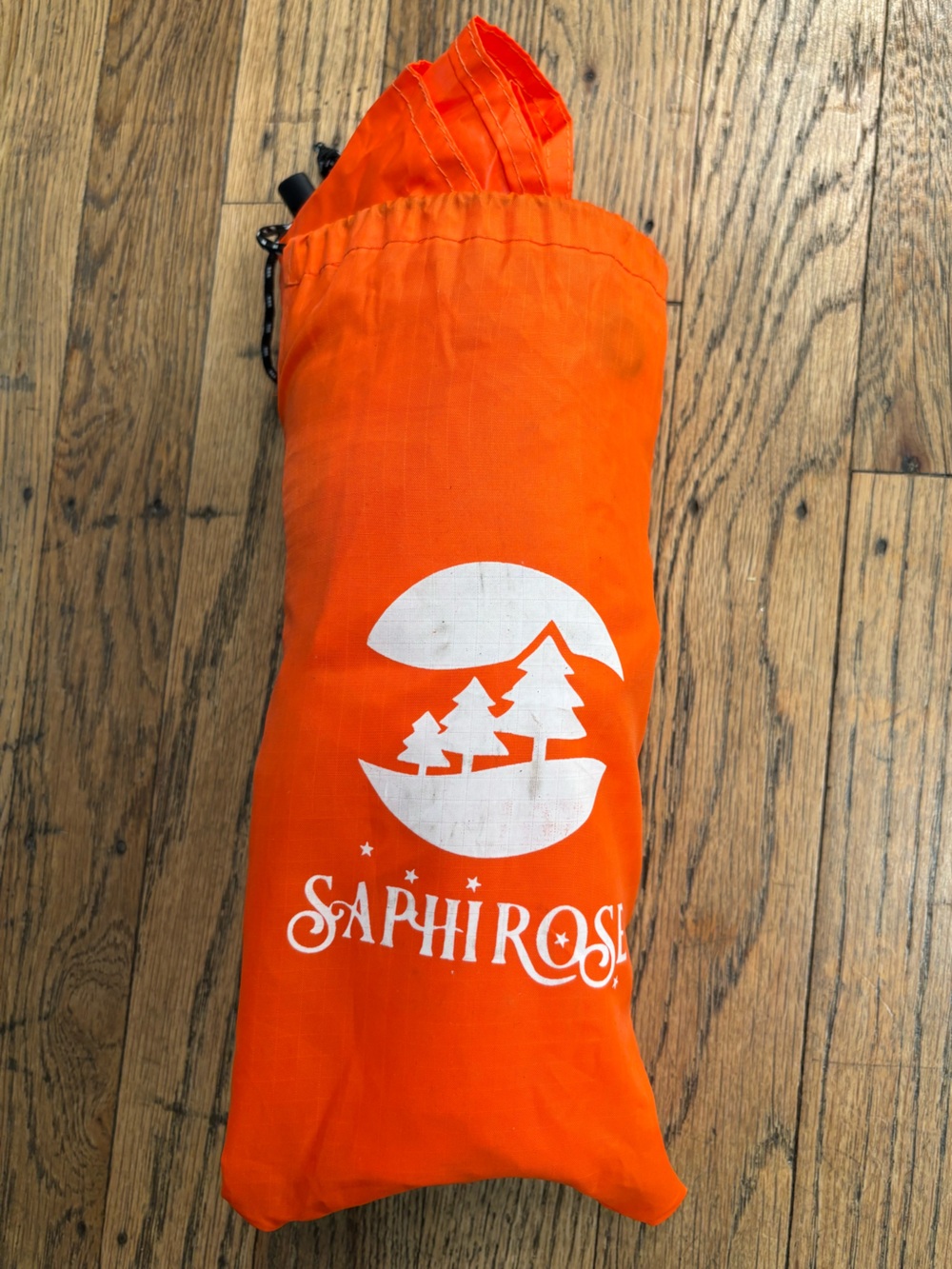 SAPHIROSE Compact Orange Travel poncho - Lightweight Foldable